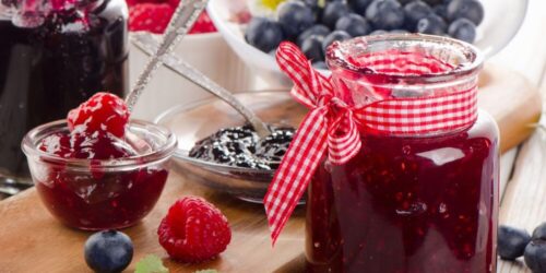 easy raspberry blueberry jam featured image