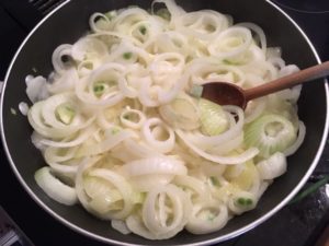 easy french onion soup with sausage