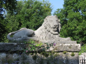 Mirabell Stone Lion