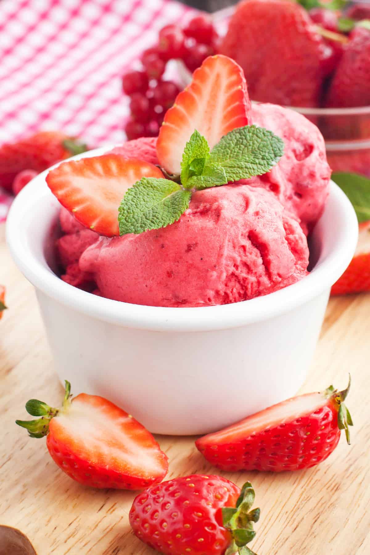 Homemade Fruit gelato strawberry gelato in a bowl