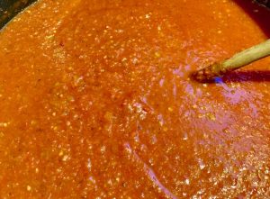 How to Make spaghetti sauce simmering sauce
