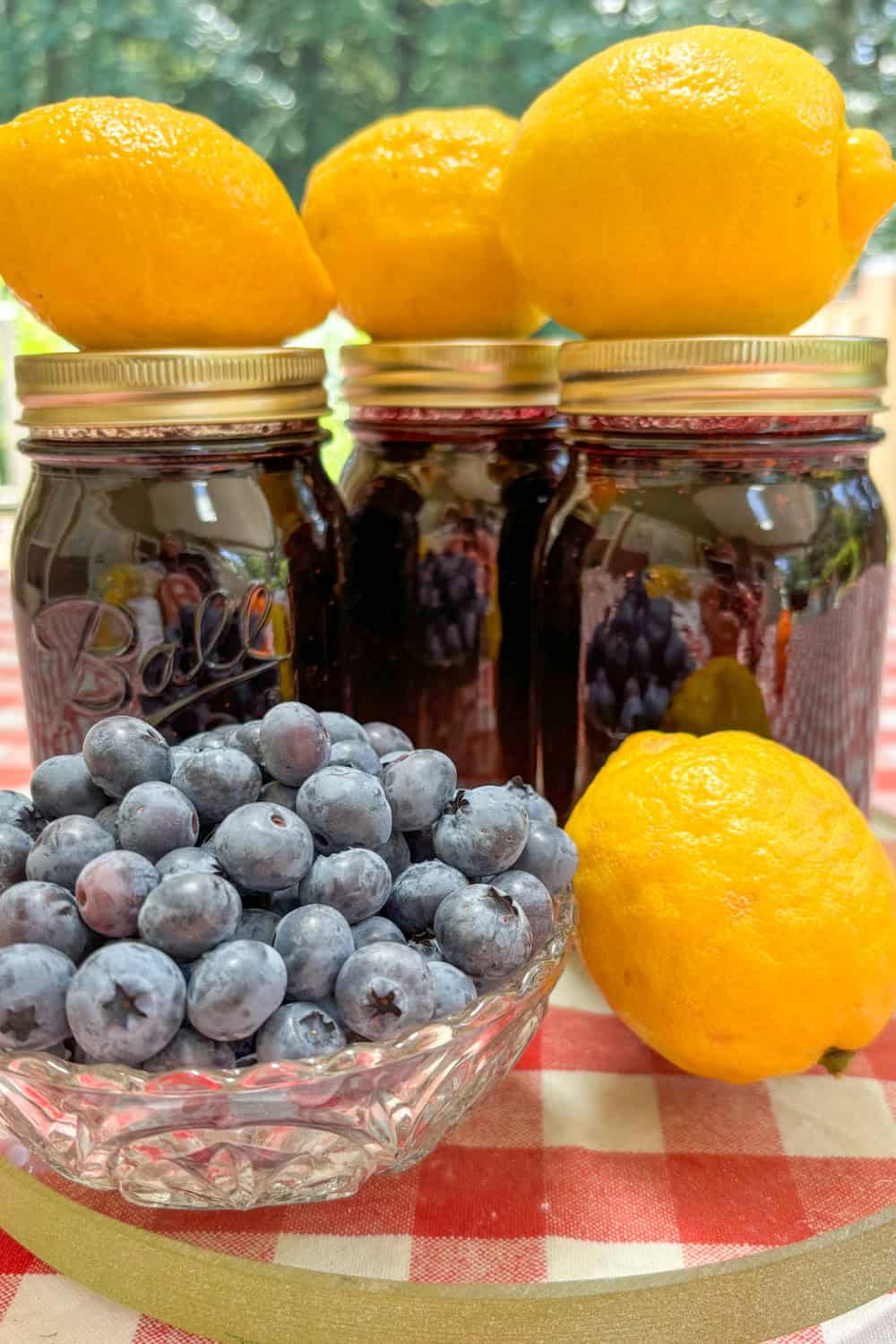 blueberry lemon jam finished