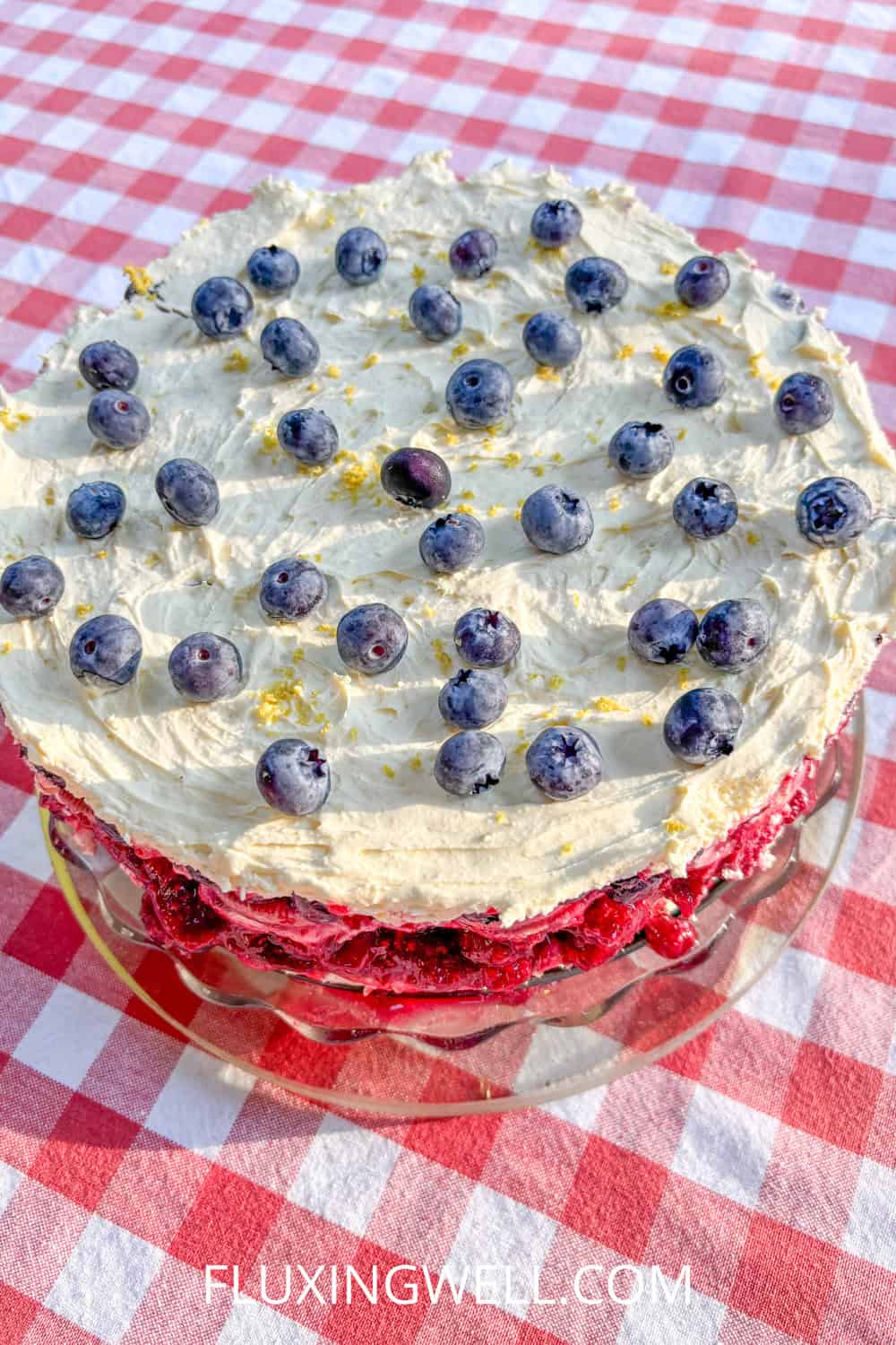lemon berry mascarpone cake finished