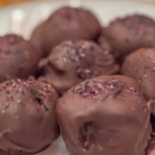 blueberry chocolate truffles
